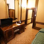 Casa Capsa Hotel