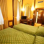 Casa Capsa Hotel