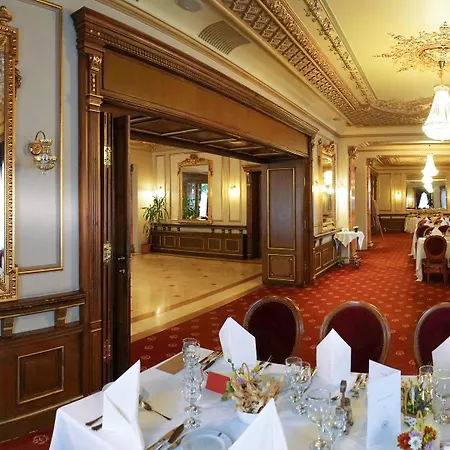 Hotel Casa Capsa