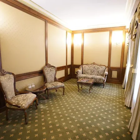 Готель Casa Capsa 5*