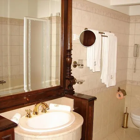 Casa Capsa Hotel