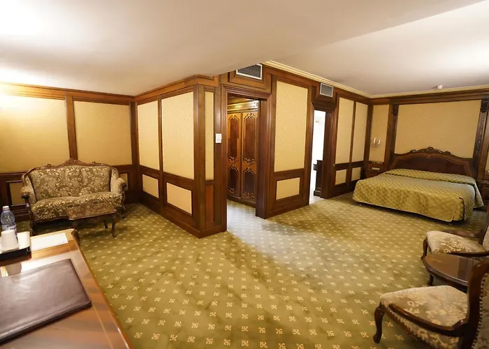 Casa Capsa 5*