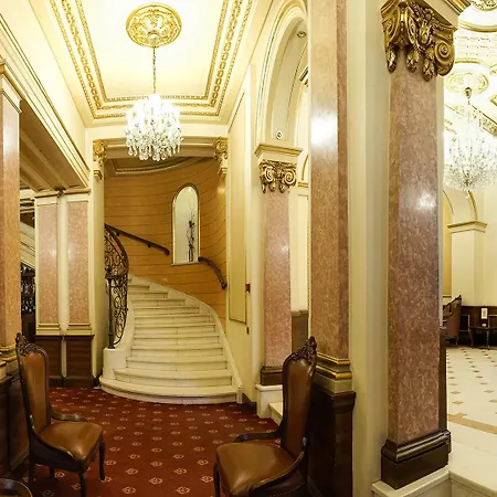 Casa Capsa Szálloda 5*