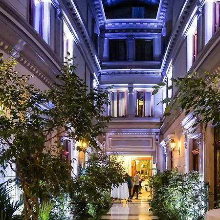 Casa Capsa Готель Бухарест