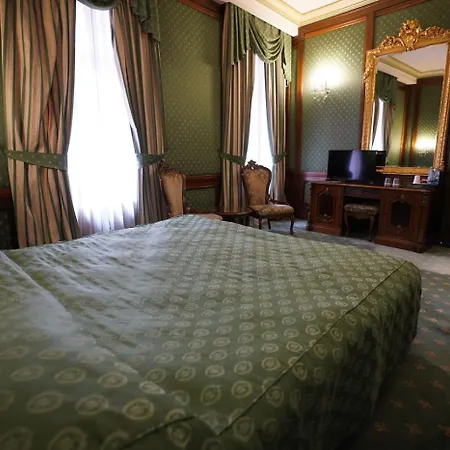 Готель Casa Capsa Бухарест